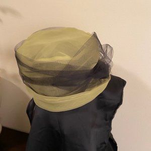 Pamika Mesh Facinator Hat